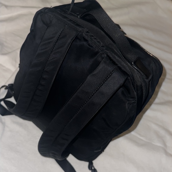 Lululemon Backpack - Picture 5 of 11